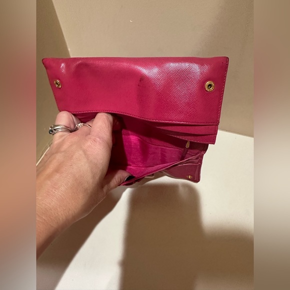 Prada Saffiano Pink Bow Snap Long Wallet - Picture 5 of 15